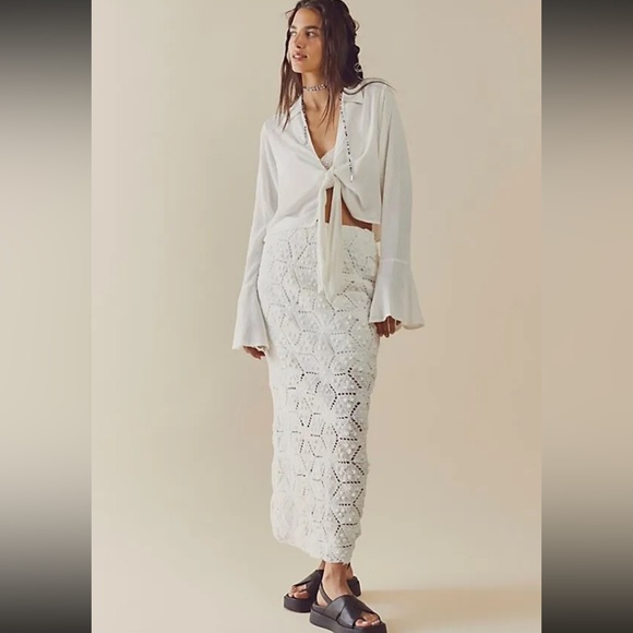 NEW Free People Tavi Set Crochet Maxi Skirt & Top Size Small Z393-19 - Picture 1 of 3